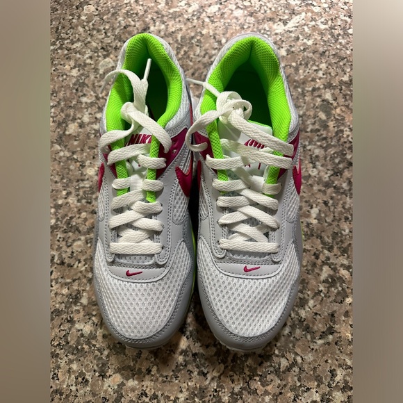 Brand New Women’s Size 8 Nike Air Max Correlates - Picture 3 of 9
